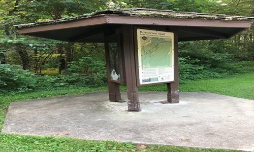 Royalview Yellow Loop Trailhead