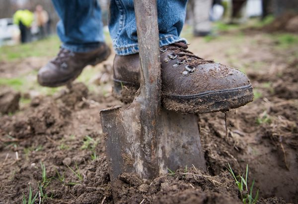 shovel-and-dirt.jpg